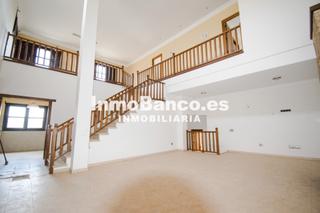 Maison à Poligono 14 685. Sin comisión de agencia complejo con hotel y casa independiente