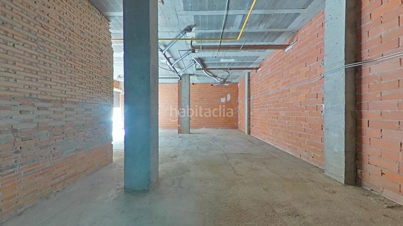 Foto 2977a9dd-10e0-4196-a0bc-822c1b348c21. Local commercial dans carrer riu vinalopo 4 dans Aldaia