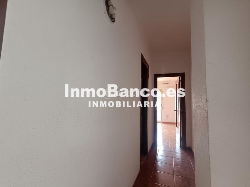 Foto d9dd14ec-9260-47e0-9cd1-ae788c88d804. Piso en carrer de vicent puchol 11 subasta comercial, sin comisión de agencia en Valencia