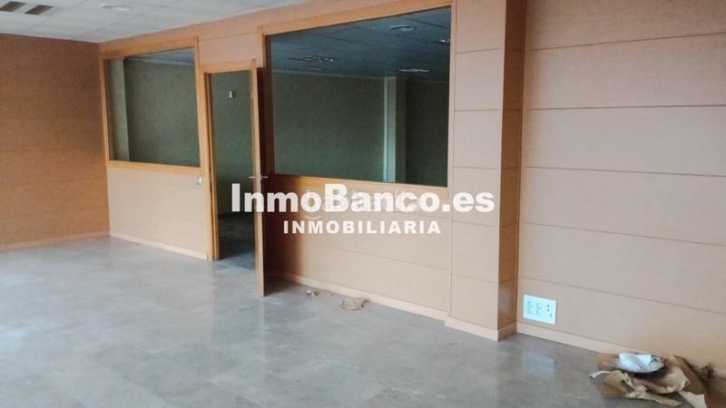 Foto 7c9bb4c7-6ed3-4bcf-b6e1-6b9876d1c4d9. Büro in calle miguel hernández 1 in Turís