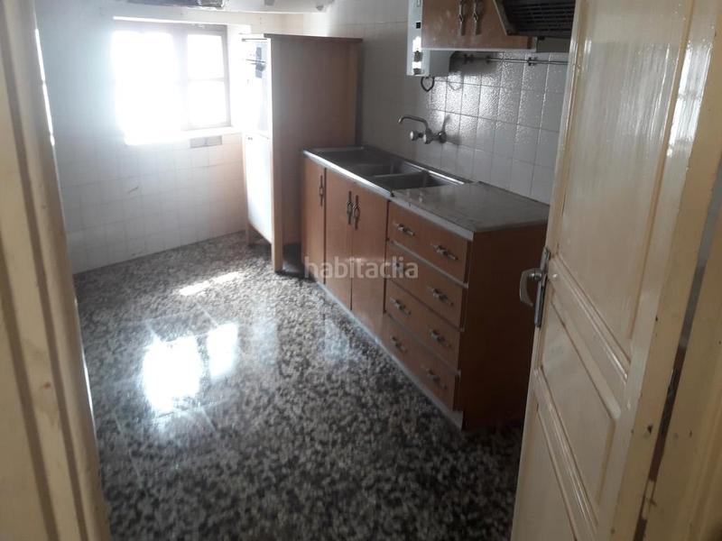 Foto 1acbf096-7b85-4046-93a5-7747c99ed981. Casa adossada a calle empedra 29 a Ayora