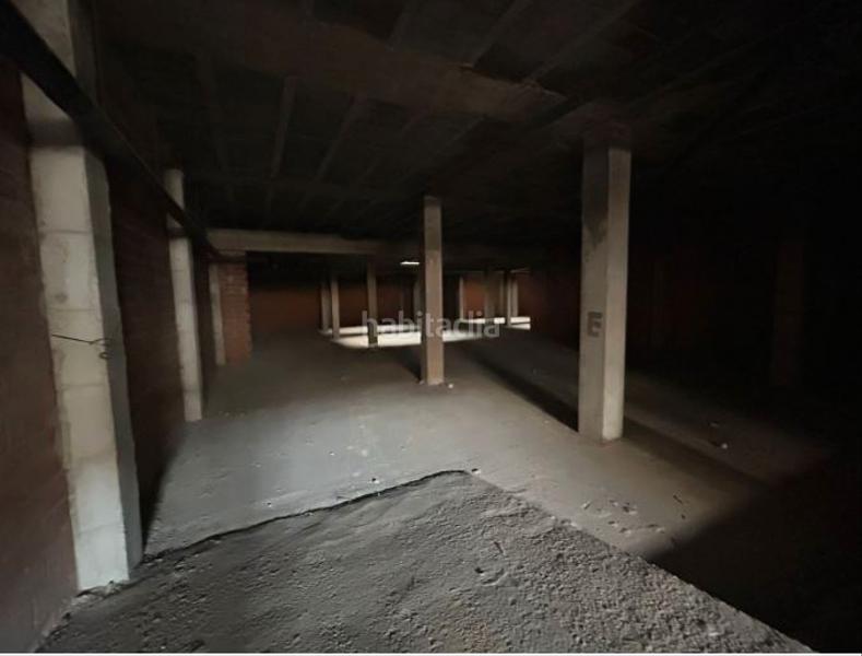 Foto bcf226b3-af52-4381-ad13-d8b9a1c9573f. Local comercial a carrer jardí 12 a Aldaia