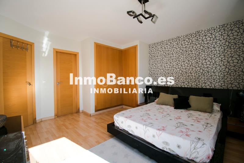 Foto ef25f16d-4b2a-4f58-a115-156d004f1989. Chalet in carrer la lluna 20 in Cumbres de Calicanto Torrent