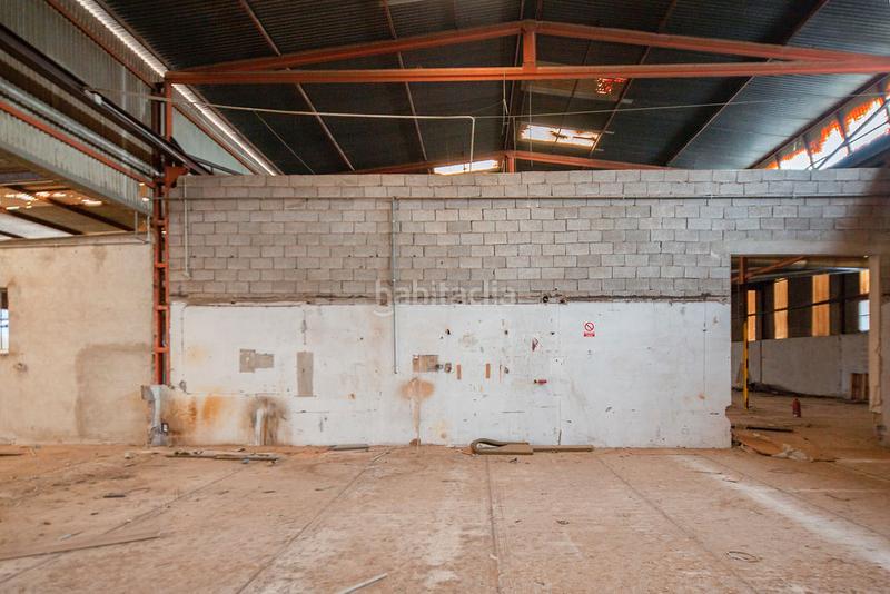 Foto 1d058c1f-0e43-40c5-83cb-3d6d32d980c5. Fabrikhalle in i-5 albaida pol-10 88 in Xàtiva