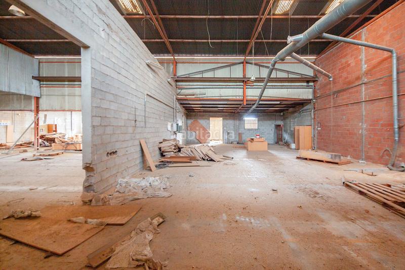 Foto 57ad3e00-7f1b-460f-96b0-9648f489a2dc. Fabrikhalle in i-5 albaida pol-10 88 in Xàtiva