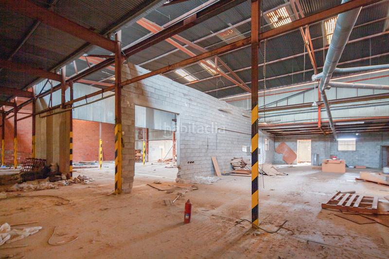 Foto dec705d5-12f2-486d-be54-7a338c6ccc89. Fabrikhalle in i-5 albaida pol-10 88 in Xàtiva