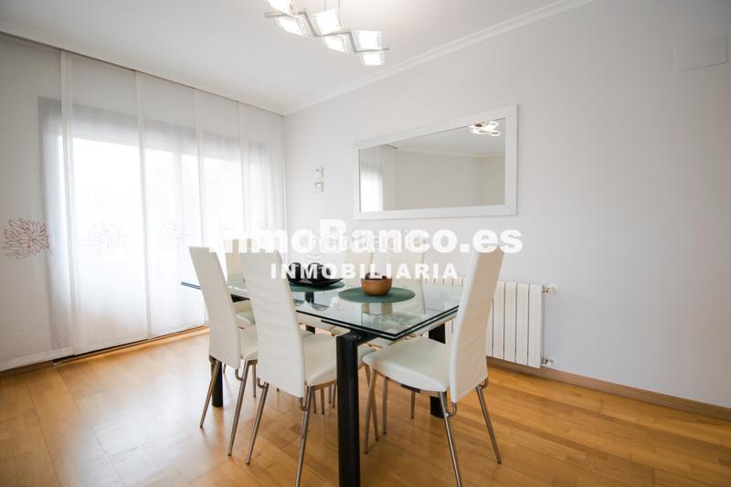 Foto ad842a16-e9bb-4589-bf09-c54f2c9693f6. Location appartement avec chauffage parking piscine dans Valencia