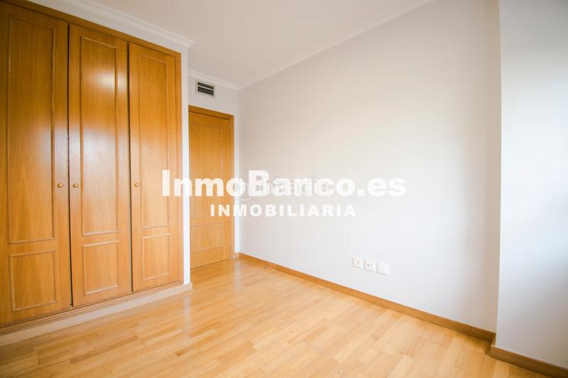 Foto 62f6301a-39ad-42be-8bf1-6ddbf5c66813. Rent flat with heating parking pool in Penya-Roja - Avda. Francia Valencia