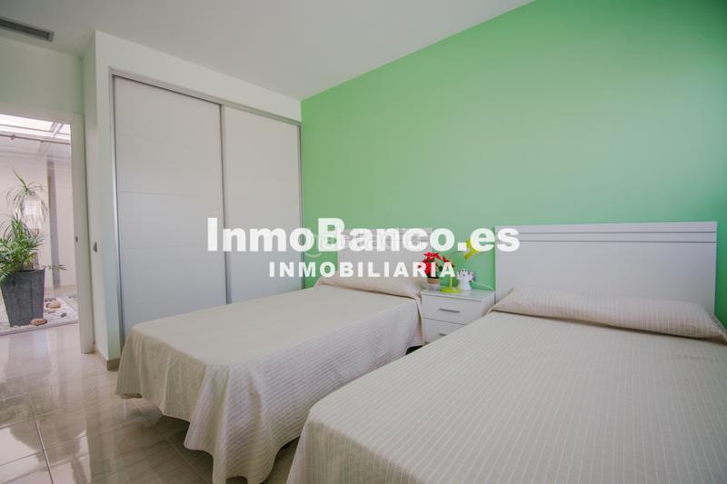 Foto 21e85274-5a51-4d3e-b5fb-db42eed0b80f. Chalet dans calle río jarama - santo domingo 91 dans Chiva