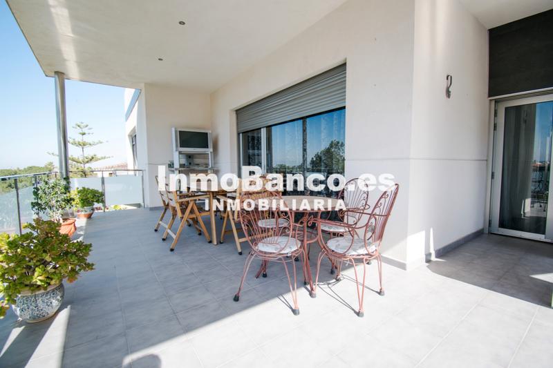 Foto 9ab0cbab-a7e3-4542-90da-61c3d22a11b2. Chalet dans calle río jarama - santo domingo 91 dans Chiva