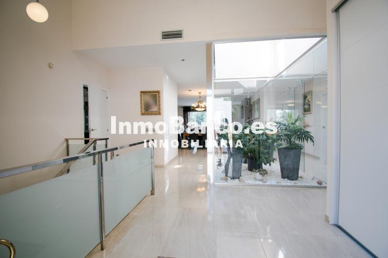 Foto 9ed48b2e-6a8b-4aa3-ad02-8c6710b3ccd6. Chalet dans calle río jarama - santo domingo 91 dans Chiva