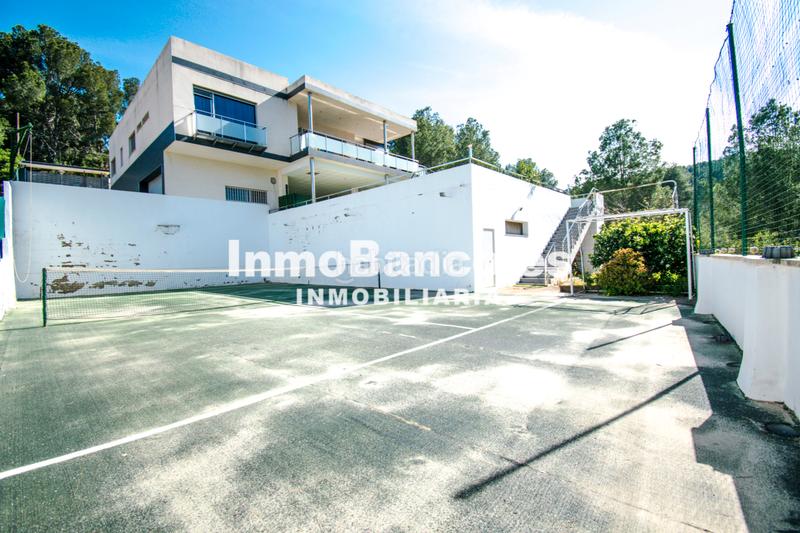 Foto b0956c68-5909-4edc-a807-fee4c434d135. Chalet dans calle río jarama - santo domingo 91 dans Chiva