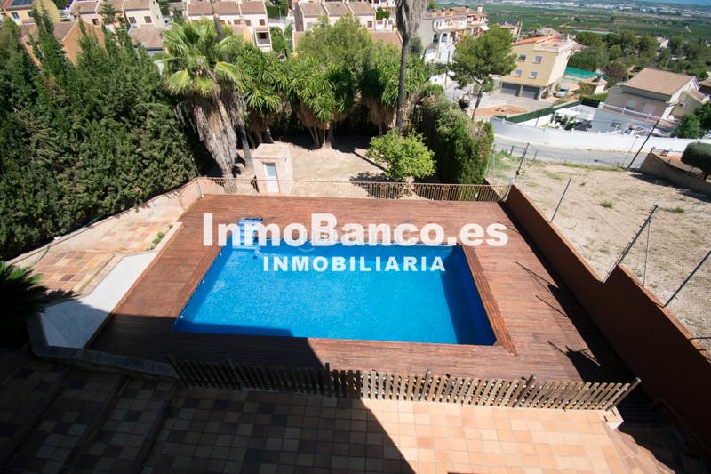 Foto 7f494fa1-ab40-4385-8ded-9930a4649221. Chalet avec cheminée chauffage parking piscine dans Chiva