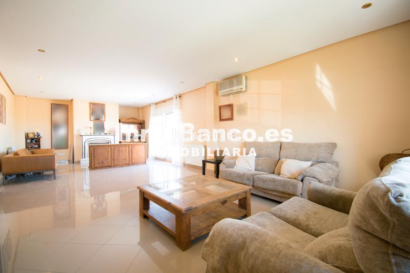 Foto 87635b81-1cce-4f92-b754-0a45302eaa97. Chalet avec cheminée chauffage parking piscine dans Chiva