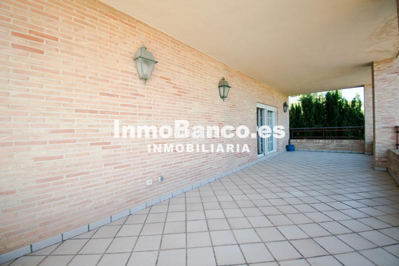 Foto 8bacd085-8c03-4f40-91ec-8a3dc7f7ecd8. Chalet avec cheminée chauffage parking piscine dans Chiva