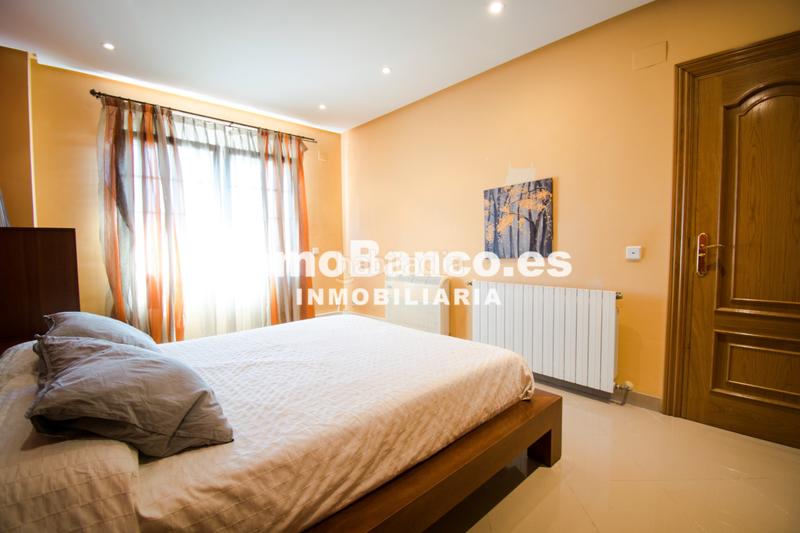 Foto d5fc2cba-ac75-4824-9239-a2152cbe7aba. Chalet avec cheminée chauffage parking piscine dans Chiva