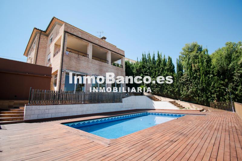 Foto ea4f4103-c8ce-452d-bf9b-29d5ceb79f07. Chalet avec cheminée chauffage parking piscine dans Chiva