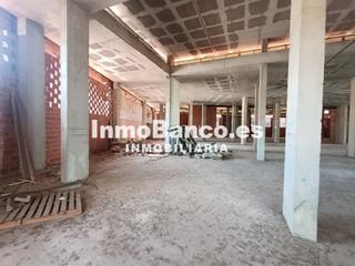Local commercial à Carrer d'ares del maestrat 5. Sin comisión de agencia