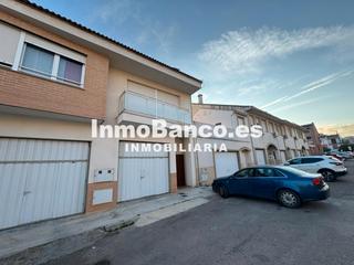 Casa en Calle salvador redondo 14. Sin comisión de agencia