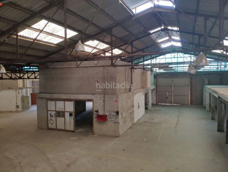 Foto e40685a9-e7b4-41c9-b0ad-1dad3ee5ccb7. Nau industrial a carrer ribesalbes 52 a Madrigal Villarreal / Vila - real
