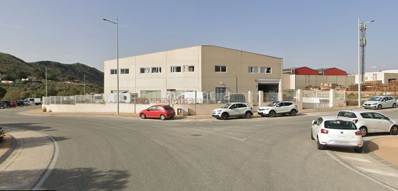 Foto fb474985-77d2-46d8-aaf6-1d94e545426e. Nau industrial a calle modelistas 12q a Campo Alto-Club de Campo Elda