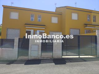 Casa adossada a Carretera convent 44. Sin comisión al comprador ¡¡¡¡ a estrenar!!!