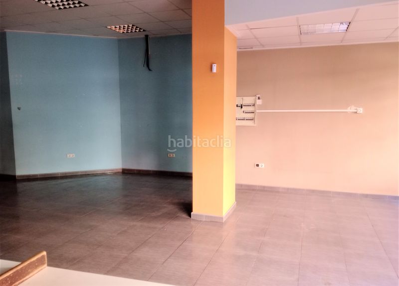 Foto 2c4c6b6b-d5e9-463d-85d0-b161329e1d6d. Local comercial a calle del cosmógrafo ramirez 12 a Xàtiva