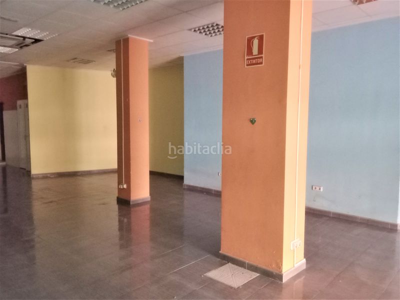 Foto a7af9002-5756-4a5d-b9da-50ac5ef3c76e. Local comercial a calle del cosmógrafo ramirez 12 a Xàtiva