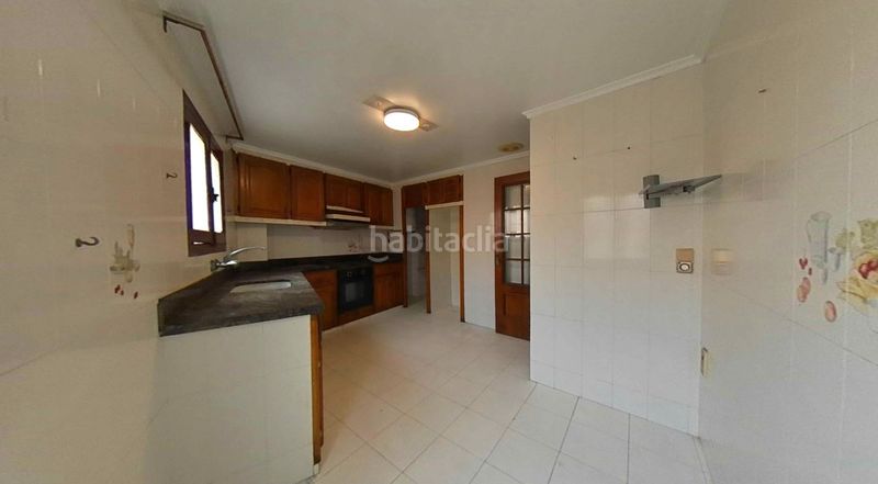 Foto b9feeafd-f7be-4469-a8cd-eff4a8921195. Edifici a carrer major 3 a Tavernes de la Valldigna