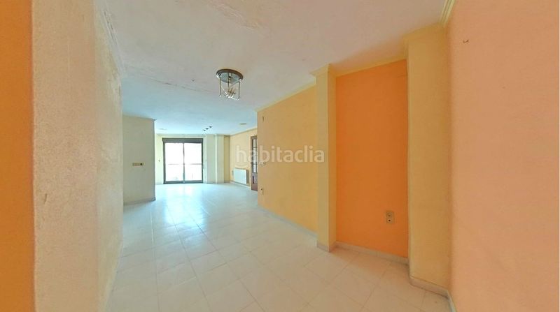 Foto c9b3d881-01ec-46d0-a7ca-2645f28c1bb6. Edifici a carrer major 3 a Tavernes de la Valldigna