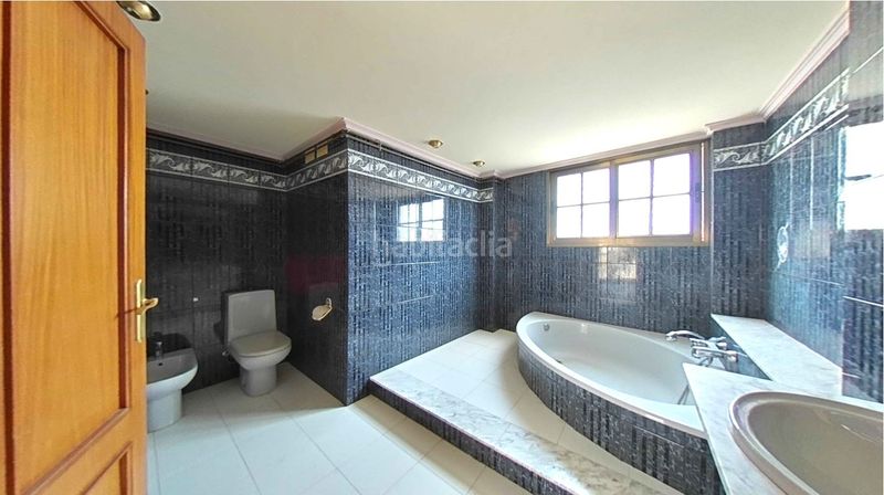 Foto d558ded5-6bec-4f5a-874b-f4839e077601. Edifici a carrer major 3 a Tavernes de la Valldigna