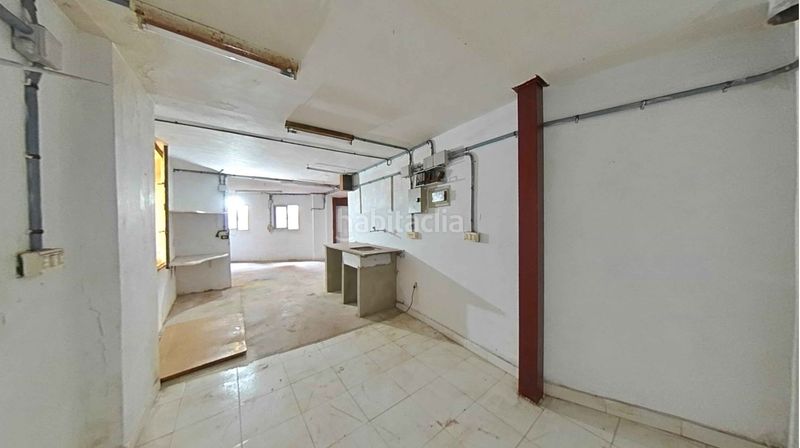 Foto dbff7dc9-83ae-4d57-83c5-123e9a1f012b. Edifici a carrer major 3 a Tavernes de la Valldigna