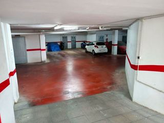 Aparcament cotxe  Carrer sant roc 37. Sin comisión de agencia