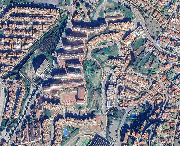 Foto 80a9d101-a813-4be2-8ada-ece4e8f416ff. Terreny residencial a calle saturno 2 a Almijara Nerja