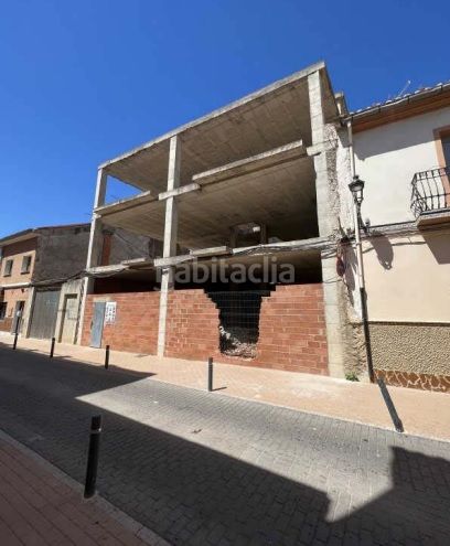 Foto 7d1daeff-d469-4924-87ea-f1e9f747f8d7. Edifici a carrer carbonell 4 a Llanera de Ranes