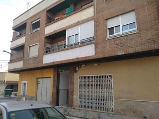 Pis  Calle hermanos rodríguez 14. Ocupado no se puede visitar ni hipotecar, sin comisión al compra