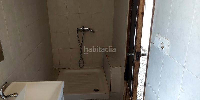 Foto f1f5698d-2ae8-486b-9a2d-322fc88d6aa3. Pis a Riba - roja de Túria