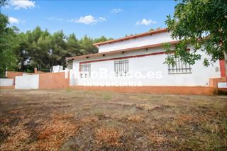 Casa en Los Felipes-Corral de Carmelo. Chalet independiente en suelo rustico en la urbanizaci�n corral