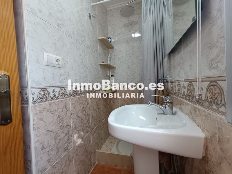 Foto 6b660e33-aa0f-4124-8776-456d0c619614. Pis a Picassent