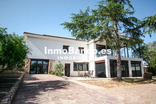 Chalet en Carrer la lluna 50. Exclusivo chalet en venta en la urbanizaci�n cumbres de calicant