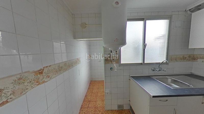 Foto 0cd1b421-600d-446a-ac7e-014c9c8b7943. Piso en carrer del literat azorín 8 en Cardenal Benlloch Mislata