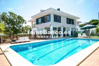 Xalet en Calle r�o jal�n 25. Magnifico chalet en urb. santo domingo