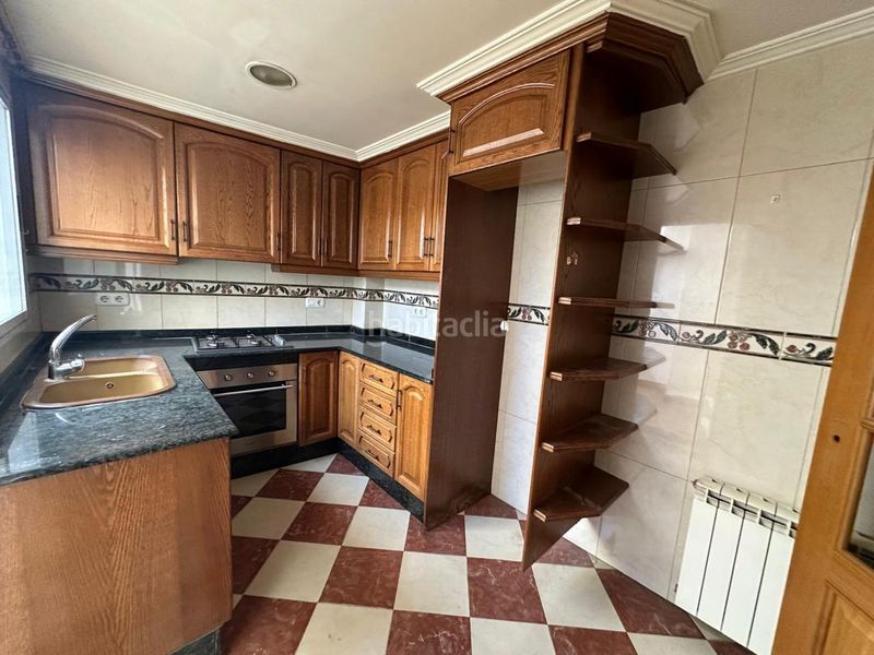 Foto 53da605e-1400-486f-9ed8-47ac01681846. Casa a calle del almazar 13 a Utiel