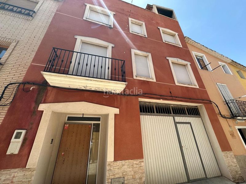 Foto ad1cad5c-506e-4298-9531-12fc2e5f517e. Casa a calle del almazar 13 a Utiel