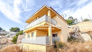 Chalet  Carrer de la foia de bunyol 65. Sin comisión al comprador
