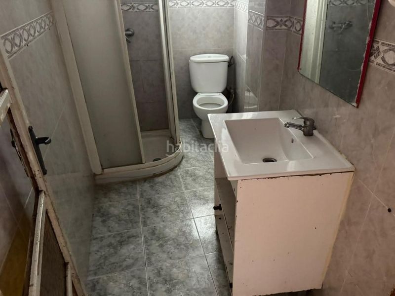 Foto f1920153-f4fa-4781-baa8-cd21d265bbf3. Piso en carrer d'alcanyís 57 sin comisión de agencia en Valencia