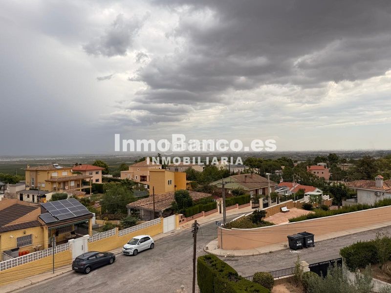Foto f1e5e3be-ac1b-4e51-a3f9-f5ad300ed1a1. Xalet a avenida del rio turia 587 a Sierra Perenchiza-Cumbres de Calicanto-Sto Domingo Chiva