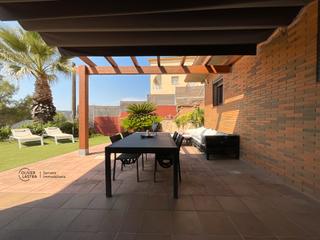 Casa a Corbera de Llobregat. Gran calidad de construcción, casa para entrar a vivir!