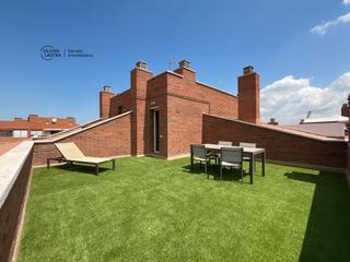 Lloguer Àtic a Sant Andreu de la Barca. Ático dúplex de 110m² con terrazas de 15 y 35m² solarium en sant