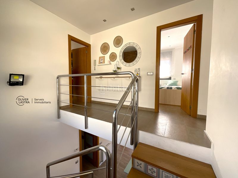Foto 52b1199a-710b-4370-9498-184fcfdb1461. Casa amb calefacció aparcament piscina a Corbera de Llobregat
